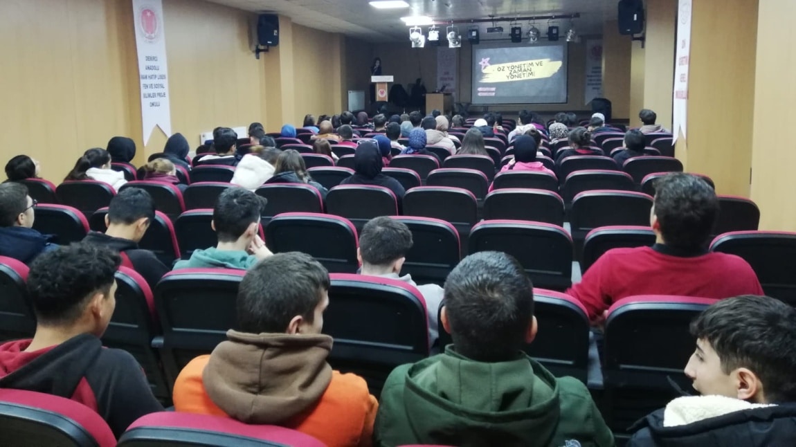 DİKKAT VE ODAKLANMA TEMALI SEMİNER